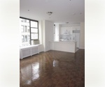 MURRAY HILL 6 BEDROOM/ 3 BATH FULLY RENOVATED APARTMENT/ UNBELIEVABLE AMOUNT OF SPACE